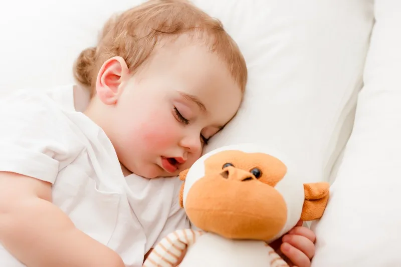 Comportamiento, alimentación y sueño en el bebé y niño entre 0-4 años de vida